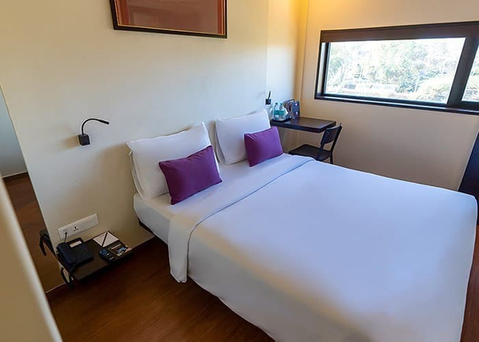 Queen Room 