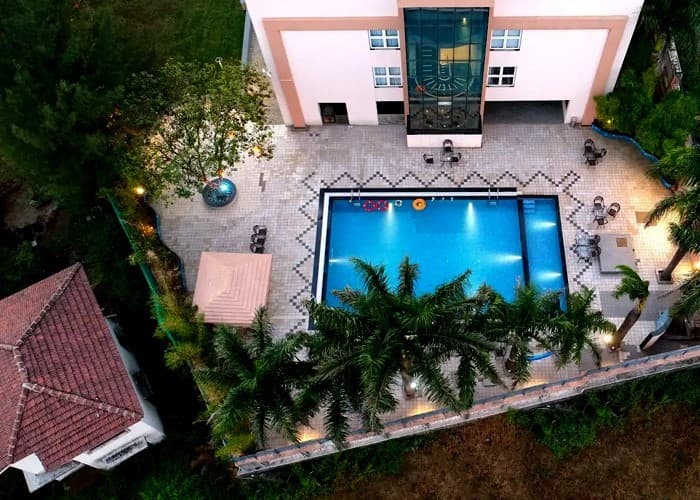 pool