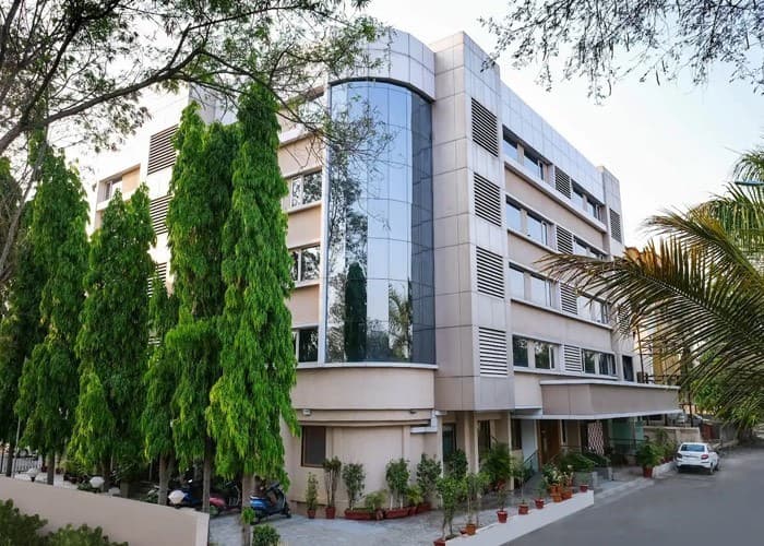 7 Apple Hotel - Facade 1