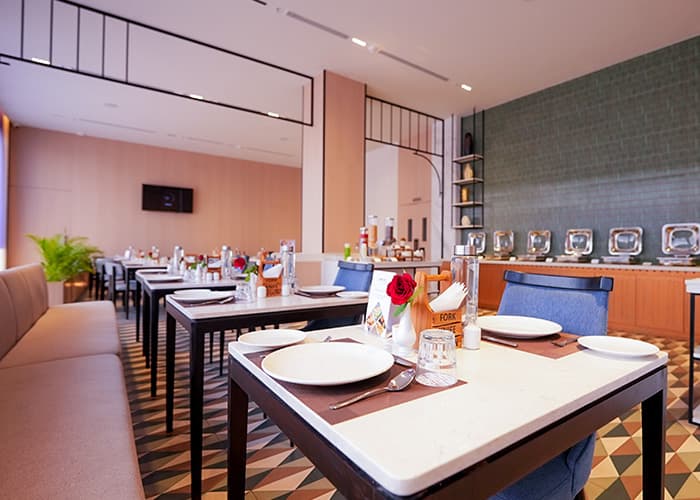 7 Apple Hotel - Gallery Image  2