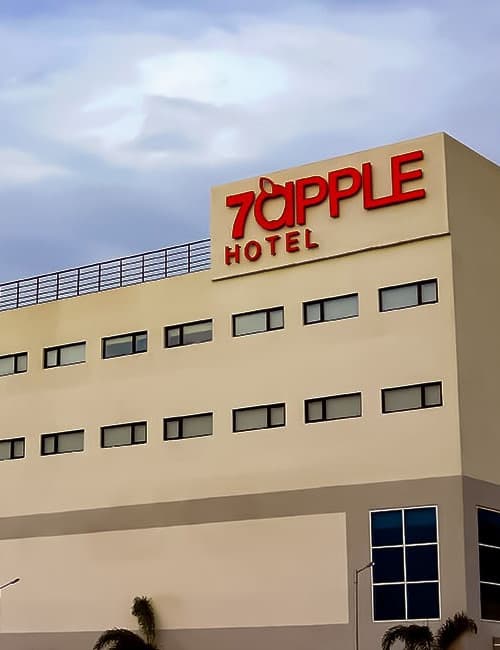 7 Apple Hotel