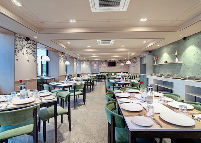 7apple restaurant2