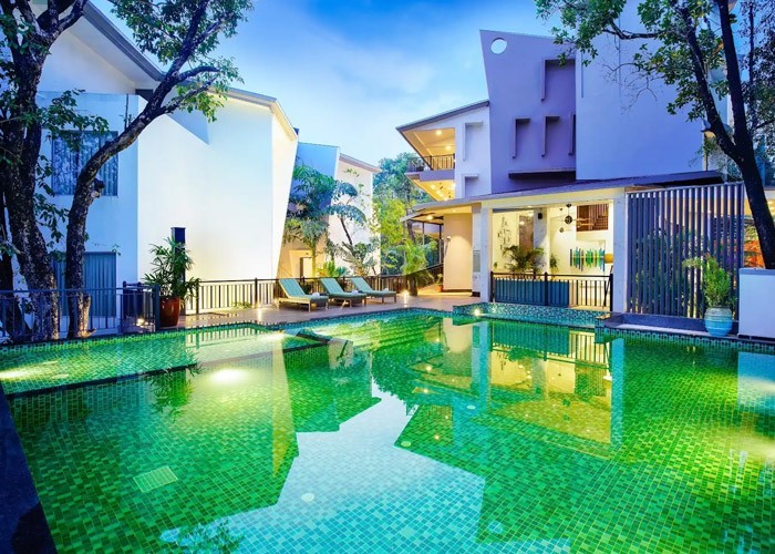 pool