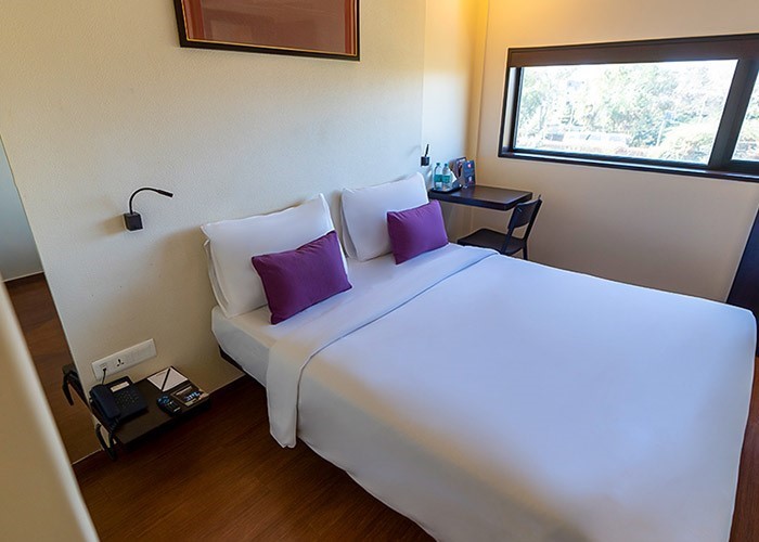 Queen Room 