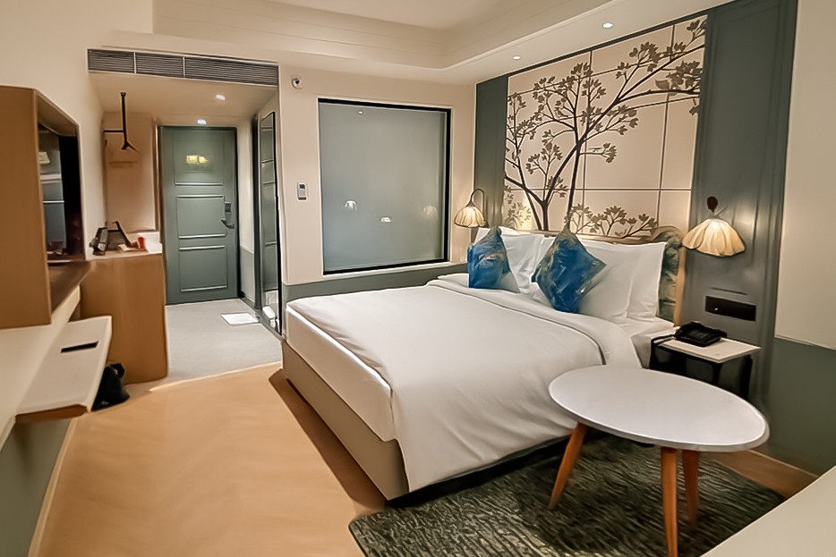 deluxe-queen-room