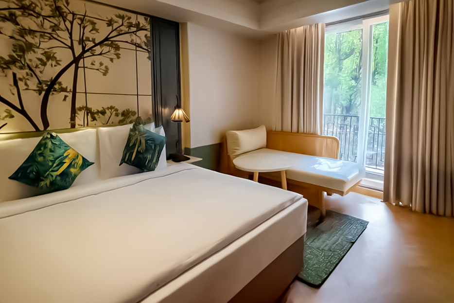 deluxe-queen-room