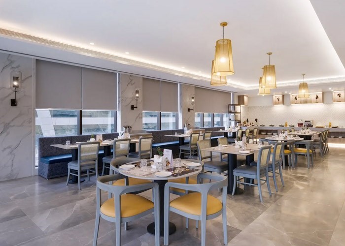 7apple restaurant2