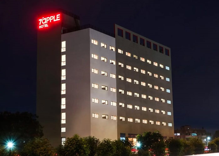 7apple nashik