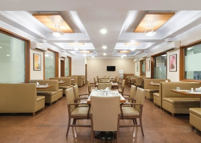 7apple restaurant1