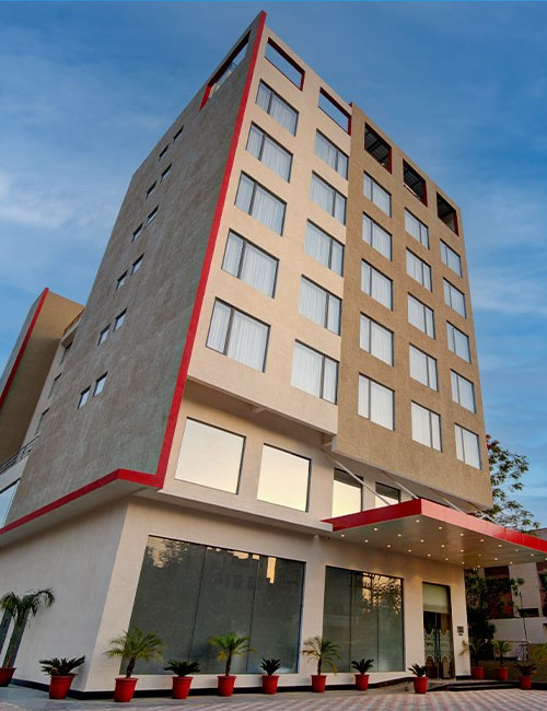 7 Apple Hotel, Tonk Road